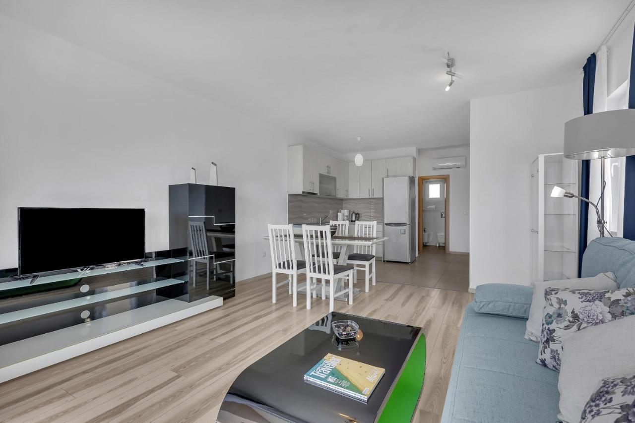 Apartments Lujnovic Makarska Eksteriør bilde